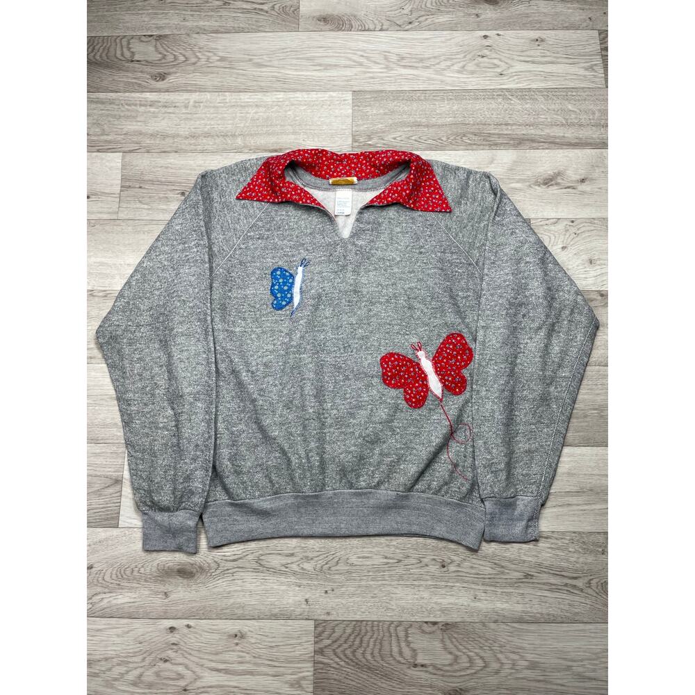 🔥VTG USA Butterfly Embroidered  Creations Gray Sweatshirt Grandmacore Country